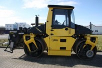 BOMAG BW 154 AP-4v AM mit Splittstreuer