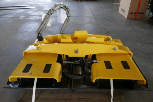 BOMAG Anbauplatten für BW 213 DH+P-5