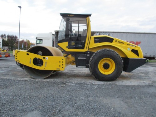 BOMAG BW 213 DH-5 