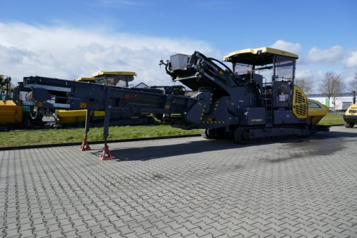 BOMAG BMF 2500 S Offset